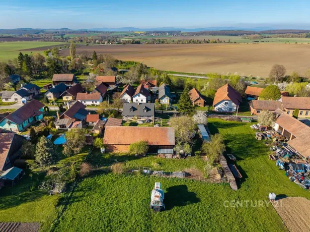 Prodej pozemku pro bydlení, Jičíněves, 800 m2