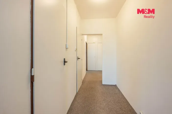 Pronájem bytu 2+1, Praha - Kobylisy, Košťálkova, 55 m2