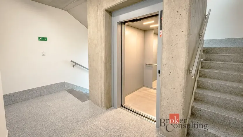 Prodej bytu 1+kk, Plzeň - Bolevec, Krašovská, 36 m2