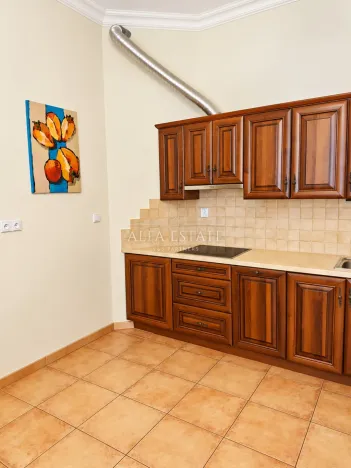 Pronájem bytu 2+1, Karlovy Vary, U Imperiálu, 110 m2
