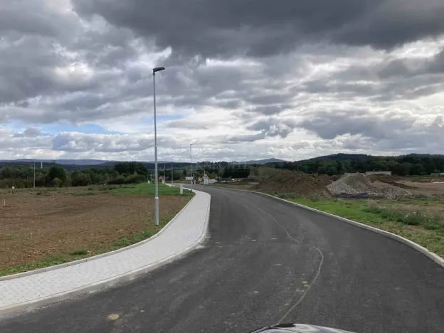 Prodej pozemku, Ostrov, Hroznětínská, 697 m2