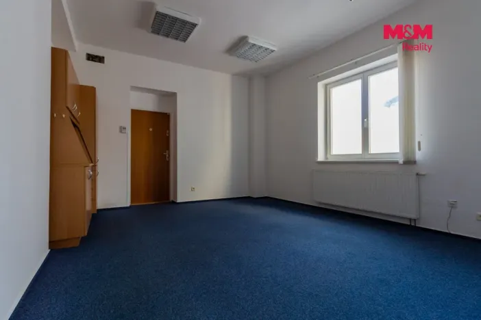 Pronájem kanceláře, Jeseník, nám. Svobody, 66 m2