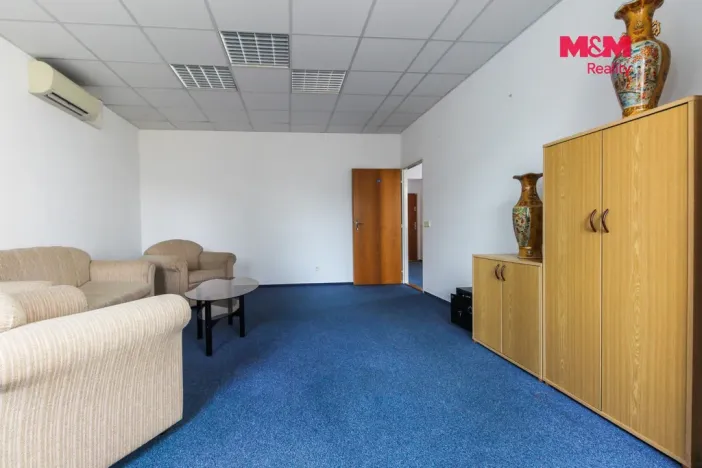Pronájem kanceláře, Jeseník, nám. Svobody, 66 m2