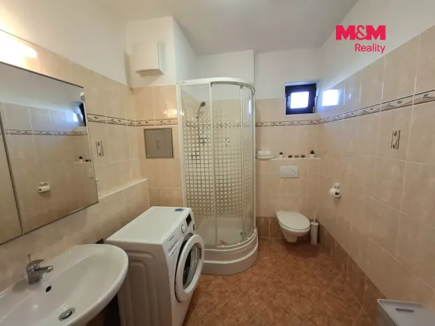 Pronájem bytu 1+kk, Praha - Košíře, Pod Klamovkou, 40 m2
