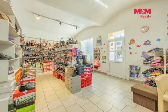 Prodej obchodního prostoru, Slaný, Palackého, 70 m2