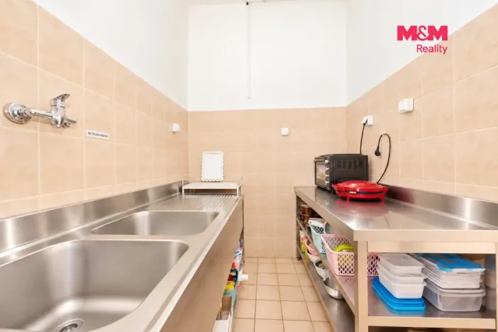 Pronájem obchodního prostoru, Chotěboř, V Drážkách, 80 m2