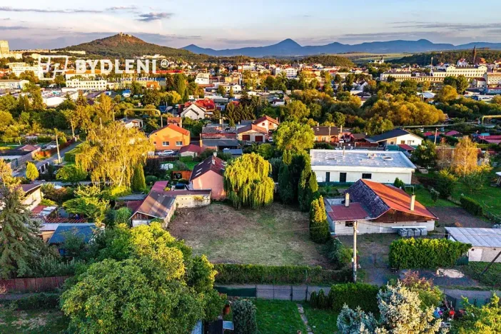 Prodej pozemku pro bydlení, Teplice, Šípková, 738 m2
