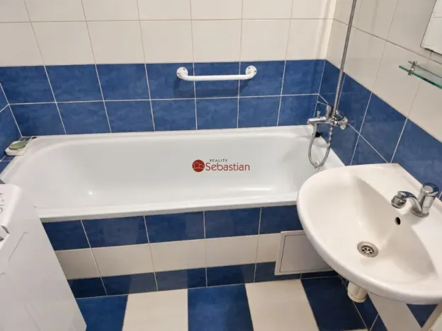 Pronájem bytu 1+1, Pardubice - Zelené Předměstí, náměstí Čs. legií, 60 m2