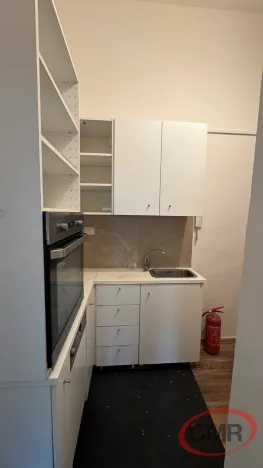 Prodej bytu 1+kk, Praha, Ohradní, 27 m2
