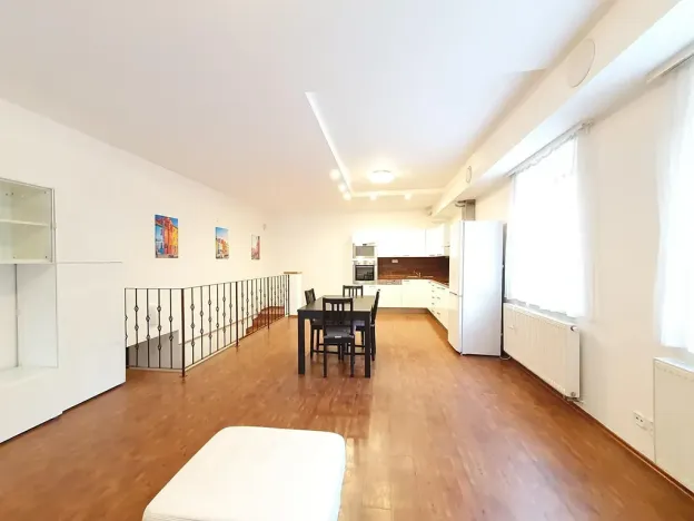 Pronájem bytu 2+kk, Praha - Záběhlice, náměstí Mezi zahrádkami, 85 m2