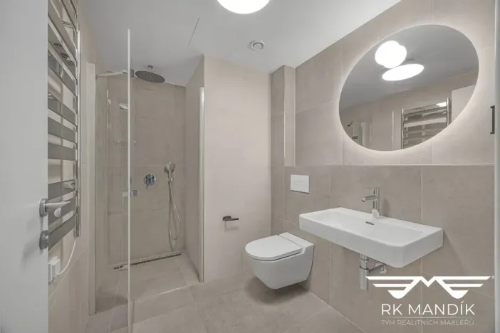 Pronájem bytu 1+kk, Praha - Smíchov, U Lihovaru, 28 m2