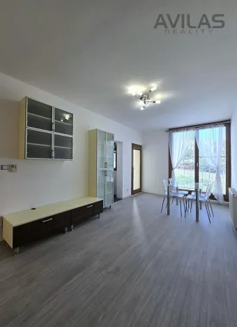 Pronájem bytu 3+kk, Týnec nad Sázavou - Brodce, Na Kněžině, 65 m2