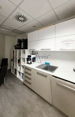 Pronájem kanceláře, Praha, Na strži, 110 m2