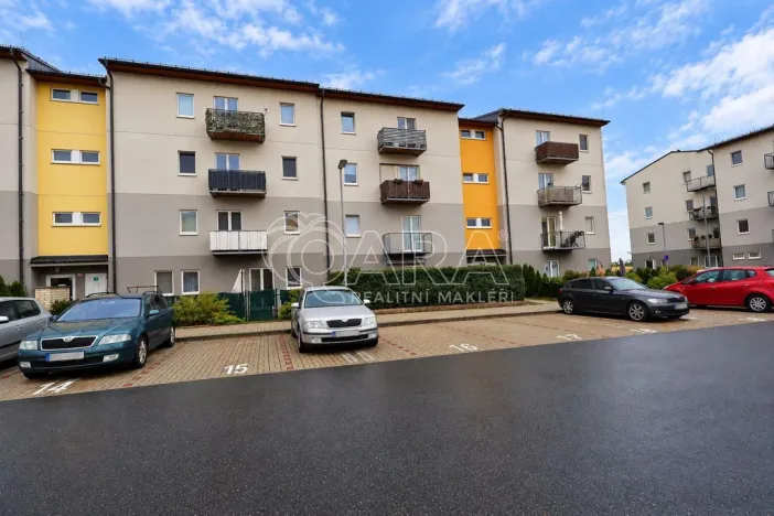 Prodej bytu 2+kk, Kladno - Kročehlavy, Generála Selnera, 42 m2