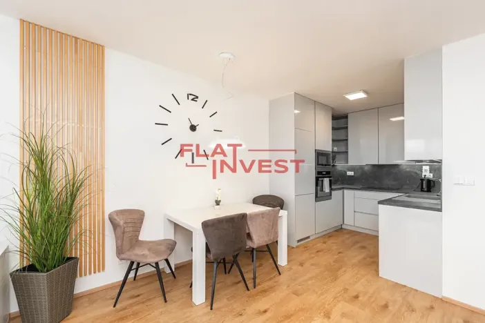Prodej bytu 2+kk, Praha - Břevnov, Ve Střešovičkách, 57 m2