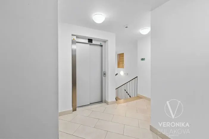 Prodej bytu 2+kk, Praha - Letňany, Hlučkova, 60 m2