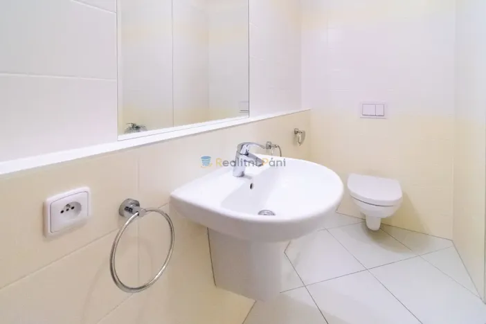 Pronájem bytu 2+kk, Praha - Stodůlky, náměstí Junkových, 50 m2