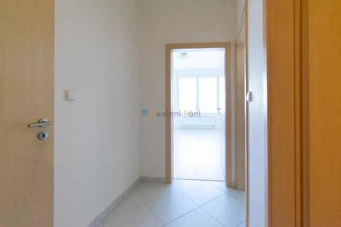 Pronájem bytu 2+kk, Praha - Stodůlky, náměstí Junkových, 50 m2