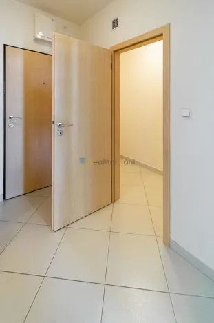Pronájem bytu 2+kk, Praha - Stodůlky, náměstí Junkových, 50 m2