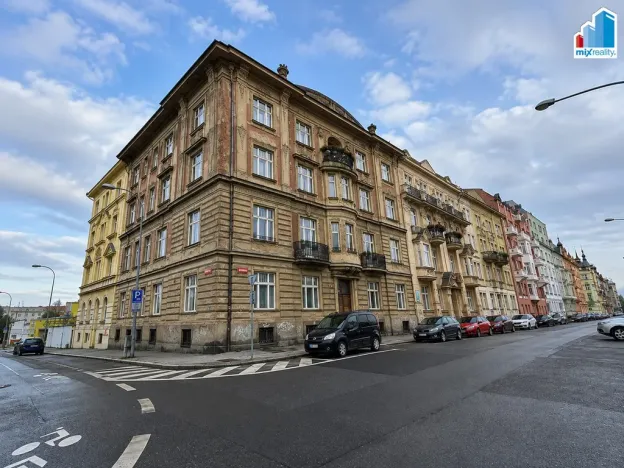 Pronájem pokoje, Plzeň - Jižní Předměstí, Hálkova, 17 m2