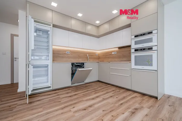 Prodej bytu 4+kk, Ostrava - Poruba, Alžírská, 78 m2