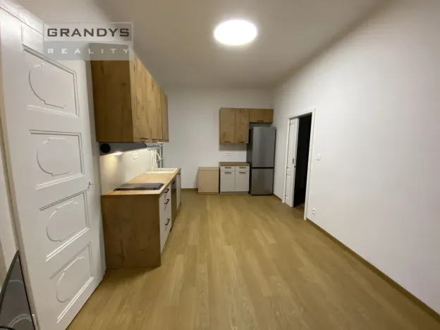 Pronájem bytu 2+kk, Praha, Ladova, 40 m2