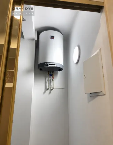 Pronájem bytu 2+kk, Praha, Ladova, 40 m2