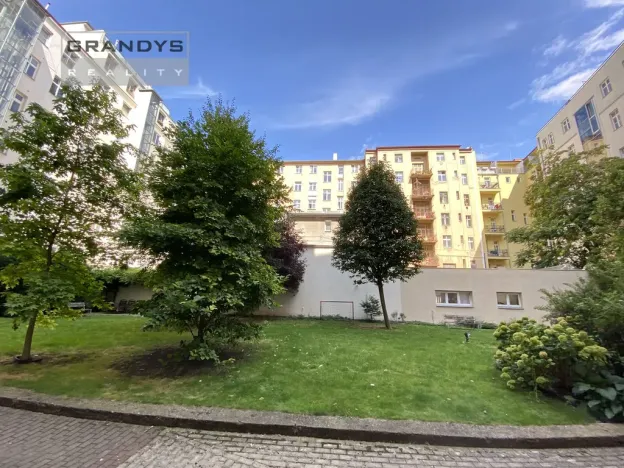 Pronájem bytu 2+kk, Praha, Ladova, 40 m2