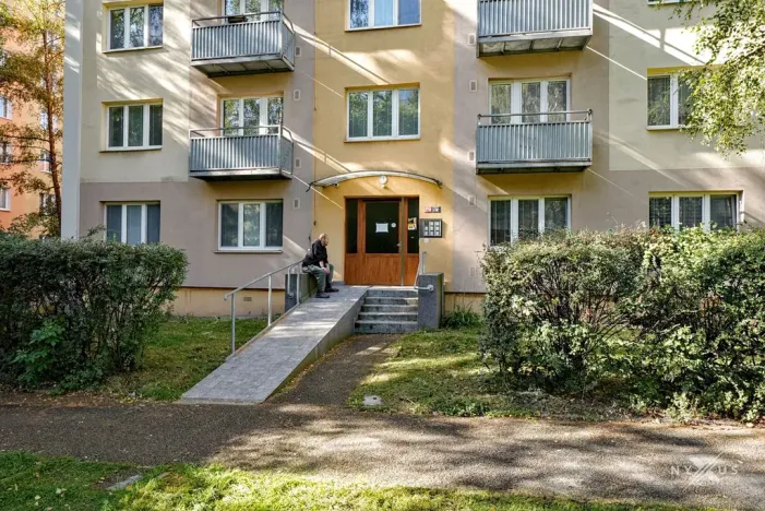 Pronájem bytu 1+1, Kladno, Finská, 34 m2