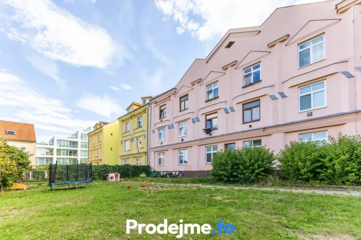 Prodej bytu 3+kk, Znojmo, Jarošova, 79 m2
