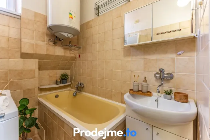 Prodej bytu 3+kk, Znojmo, Jarošova, 79 m2