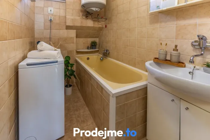 Prodej bytu 3+kk, Znojmo, Jarošova, 79 m2