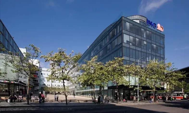 Pronájem kanceláře, Praha - Smíchov, Plzeňská, 375 m2