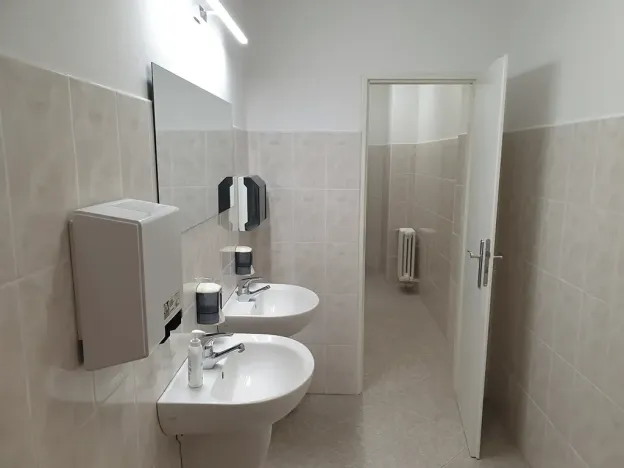 Pronájem kanceláře, Znojmo, náměstí Svobody, 45 m2