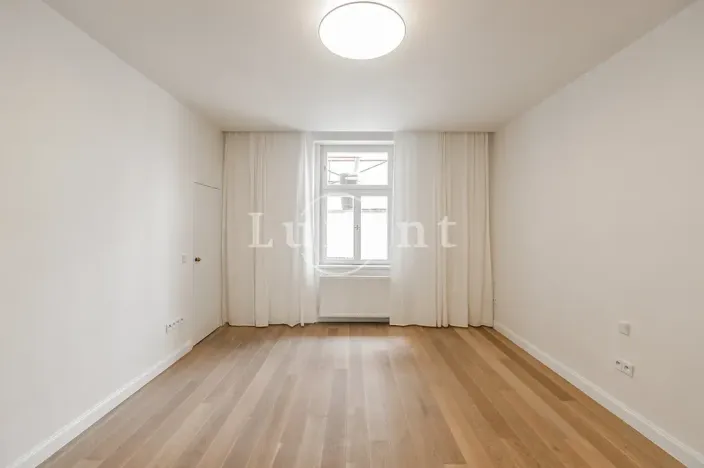 Pronájem bytu 3+kk, Praha - Vinohrady, náměstí Jiřího z Poděbrad, 93 m2