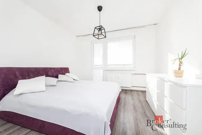 Prodej bytu 2+1, Kladno - Kročehlavy, Ukrajinská, 53 m2