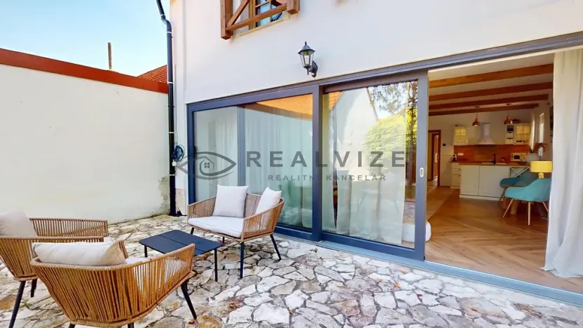 Prodej apartmánu, Lipí, 155 m2