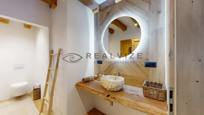Prodej apartmánu, Lipí, 155 m2