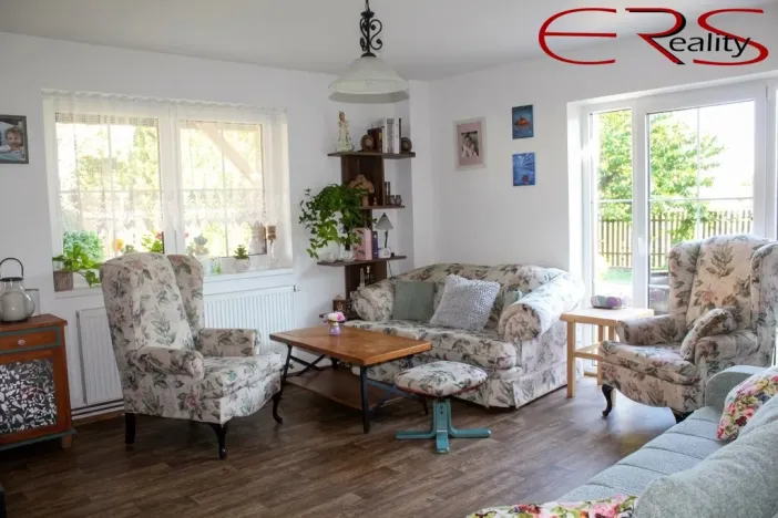 Prodej rodinného domu, Kostelní Hlavno, 270 m2