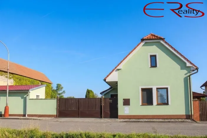Prodej rodinného domu, Kostelní Hlavno, 270 m2