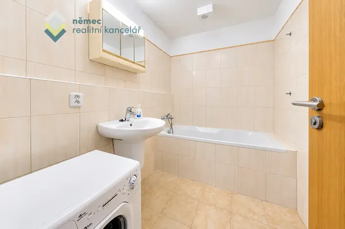 Pronájem bytu 2+kk, Praha - Satalice, K nádraží, 44 m2