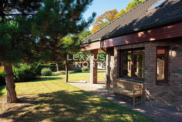 Prodej rodinného domu, Zvole, Hlavní, 378 m2