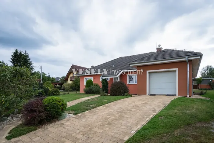 Prodej rodinného domu, Křtěnov, 200 m2