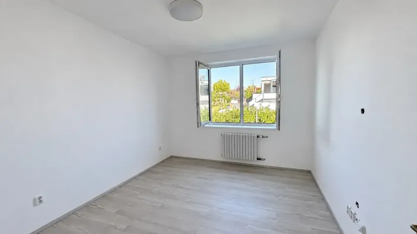 Pronájem vily, Zlín, 574 m2