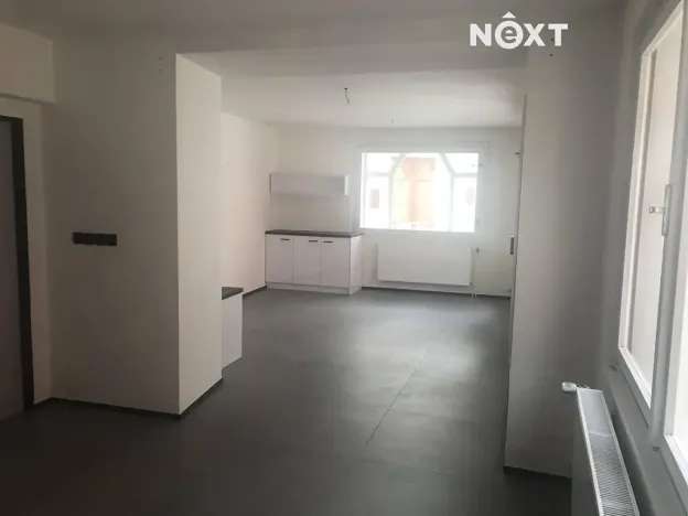 Pronájem obchodního prostoru, Jindřichův Hradec, Školní, 40 m2