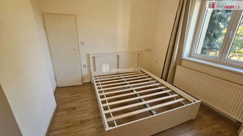 Pronájem bytu 2+kk, Praha - Libeň, Na stráži, 37 m2