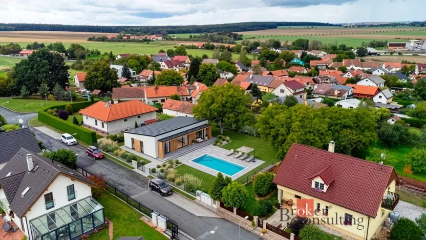 Prodej pozemku pro bydlení, Výrov - Hadačka, 1036 m2