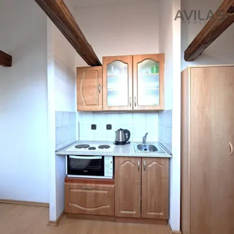 Pronájem bytu 1+kk, Benešov - Bedrč, 24 m2