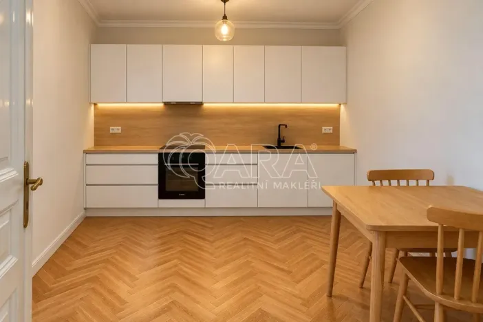 Pronájem bytu 3+1, Praha - Smíchov, Kořenského, 108 m2