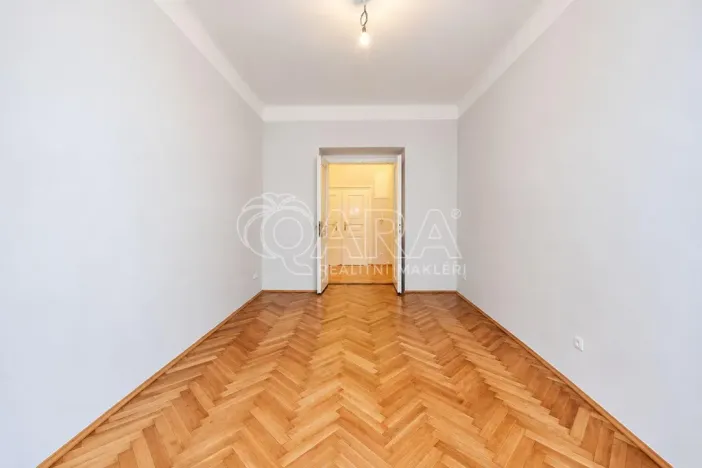 Pronájem bytu 3+1, Praha - Smíchov, Kořenského, 108 m2